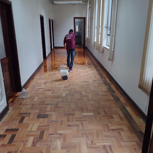 Imagem 1 de 5 de Santos Pinturas E Jardinagem