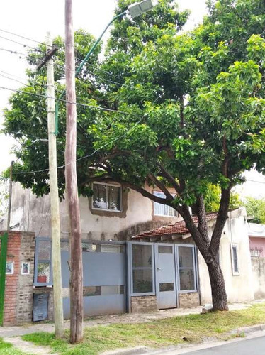 Imagen 2 de 14 de Chalet En Venta En Ituzaingo Norte