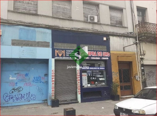 Venta De 2 Locales Comercial En El Centro De Montevideo, Mas 17 Ambientes.- Ref: 167653