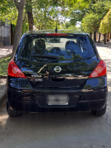 Nissan Tiida 1.8 Visia 2010