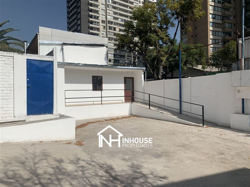 Imagen 1 de 13 de Galpon En Arriendo En Recoleta