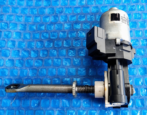 Motor Regulagem Acento Banco D.e L.d Do Banco Ram 1500 2022 (Usado)
