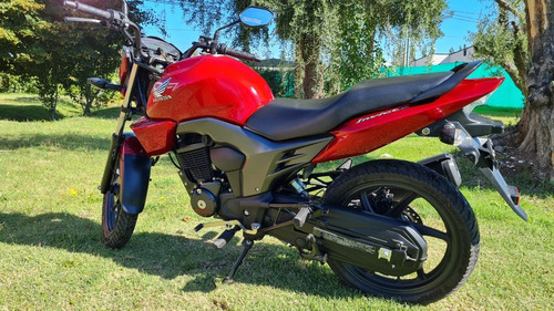 Honda Invicta 150 Cc 2014 - 12.000 Km