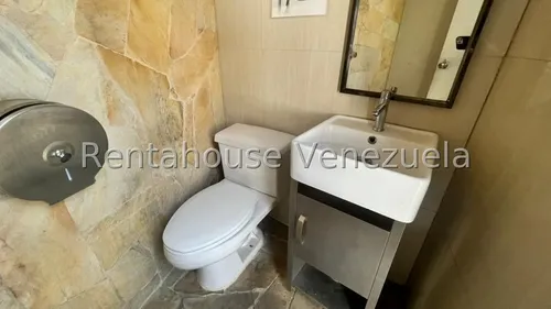Casa En Alquiler Chuao Vgi