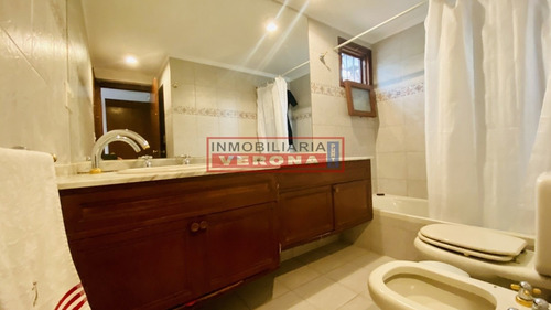 Impecable Chalet En El Corazón De Las Paradas- Ref: 6800