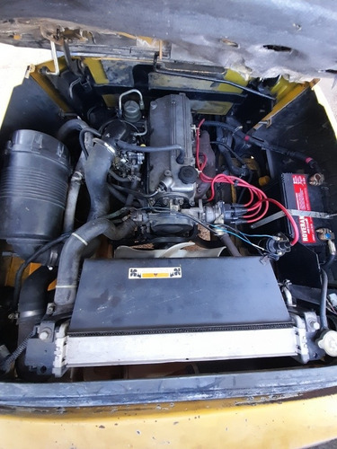 Imagen 9 de 10 de Autoelevador Yale Nafta/gas 2500kg T. Triple Containera