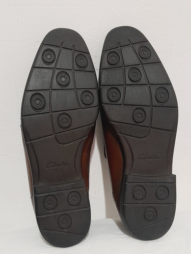 Zapatos Clarks De Cuero Talle 42 (Usado)