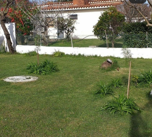 Imagen 1 de 2 de Se Vende Casa En Neptunia Sur Terreno De 700m2 U$d 76.000