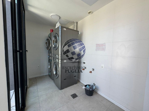 Apartamento En Venta De 1 Dormitorio C/ Cochera En Centro
