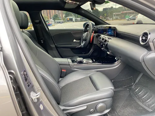 Mercedes Benz A200 1.3 Progressive