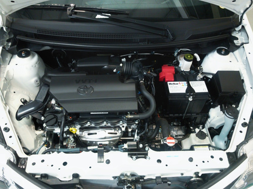Toyota Etios X 1.5 6 M/t 5p