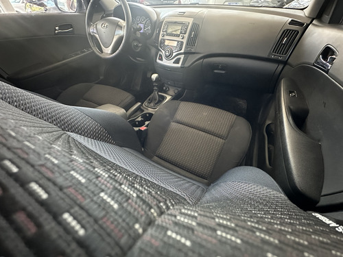 Hyundai I30 1.4 Gls Seguridad L Mt