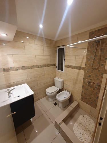 Excelente Casa Quinta En Venta
