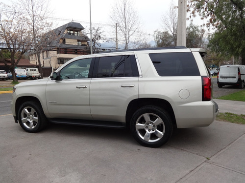 Imagen 4 de 24 de Chevrolet Tahoe Lt 5.3 Aut V8 4x4 3 Corridas 2017