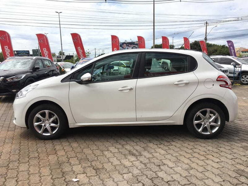 Peugeot 208 Allure