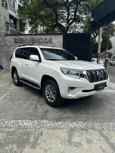 Toyota Prado Vx 2022 Blanco