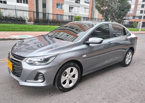 Chevrolet Onix 1.0T Premier Sedan At