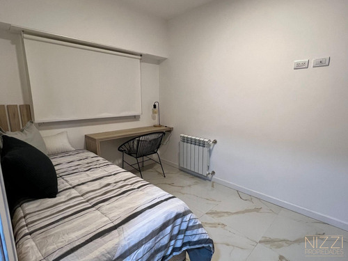 Imagen 16 de 19 de 3 Amb Calle Con Balcon Y Cochera - Ex Terminal - Ref: 1594
