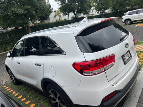 Kia Sorento 3.3L Ex At