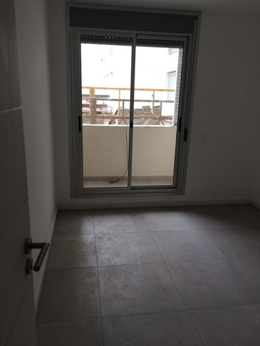 Imagen 7 de 14 de Dueño Vende. Apto 2 Dormitorios Av. Libertador, Con Renta.