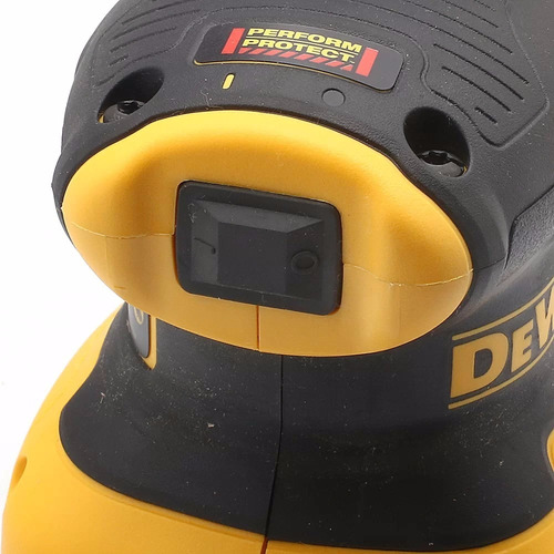 Lixadeira profissional orbital DeWalt DWE6411 amarela 60Hz 230W 127V