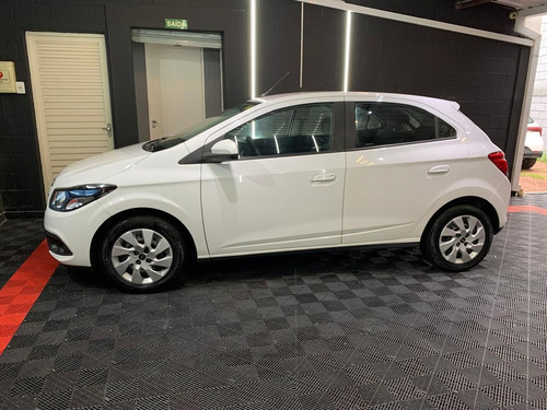 Chevrolet Onix 1.4 Lt 5p