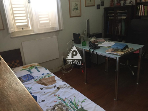 Imagem 21 de 29 de Maravilhosa Casa Em Rua Nobre Da Gávea, Com 5 Quartos, 3 Vagas, Jardim E Linda Área Externa! - 36910