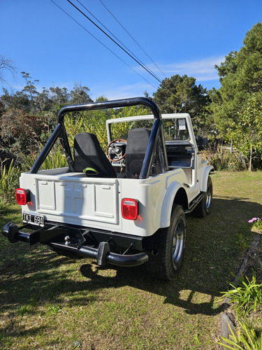Jeep Ika 4x4 Motor 221 Caja Zf