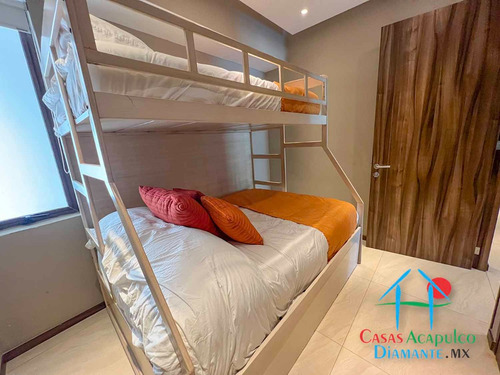 Cad La Isla Emerald K2. Terraza Con Vista A Los Jardines Y Albercas
