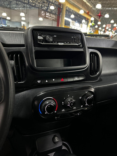 Fiat Mobi 1.0 8V EVO LIKE.
