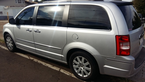 Chrysler Town & Country Limited 3.8 V6 Modelo 2009