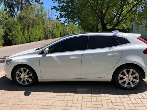 Volvo V40 1.6 T4 Inscription 2017