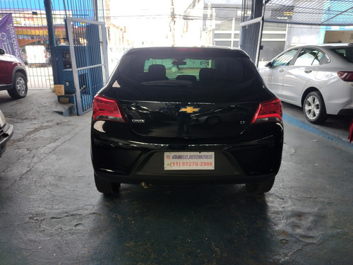 Chevrolet Onix 1.0 Lt 5p