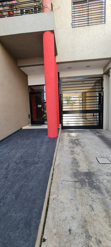 Imagen 10 de 12 de Venta 2 Amb Con Balcón Y Cochera - Lanús Este
