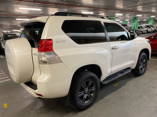 Imagen 11 de 25 de Toyota Prado