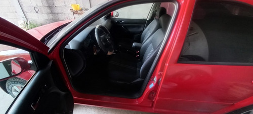 Volkswagen Jetta 2.0 L4 Mt