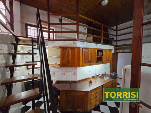 Venta - 5 Amb Ph C/patio Y Cochera/local - Campichuelo 300