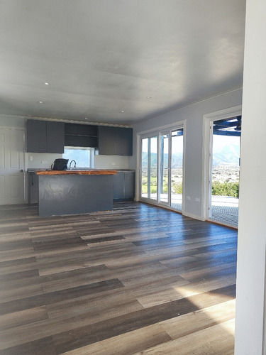 Camino Lo Ovalle / Condominio