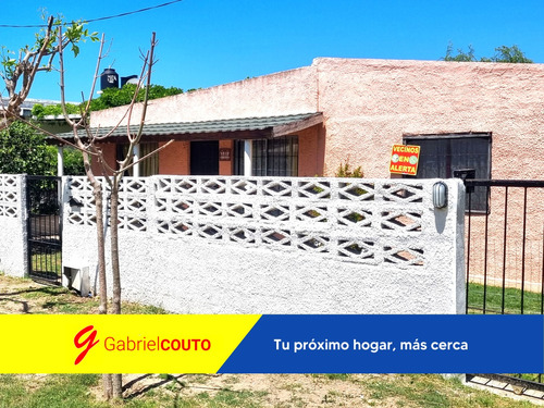 Dos Casas En Un Mismo Padrón + Apartamento En Venta, Playa Pascual, Ciudad Del Plata