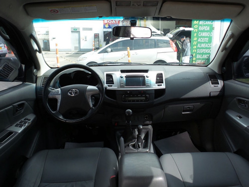 Toyota Hilux Doble Cabina 4x4 3.0 Mt