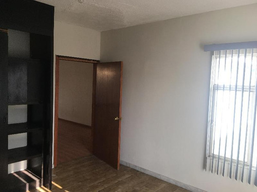 Imagen 20 de 20 de Casa En Renta En León, Moderno León, Gto.oficinas O Consultorios Puede Ser Con Jardin De 160m2