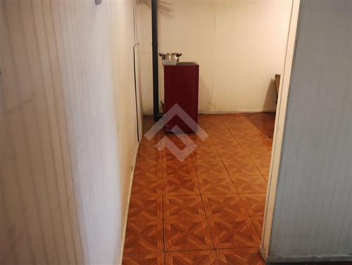 Vendemos Casa De 5d, 2b Con Excelente Ubicación En Valdivia