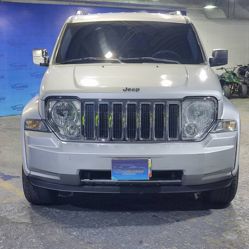 Imagen 2 de 13 de Jeep Cherokee Kk 4x2 Año 2008