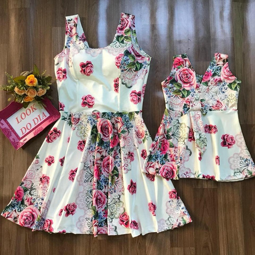 vestido floral mae e filha