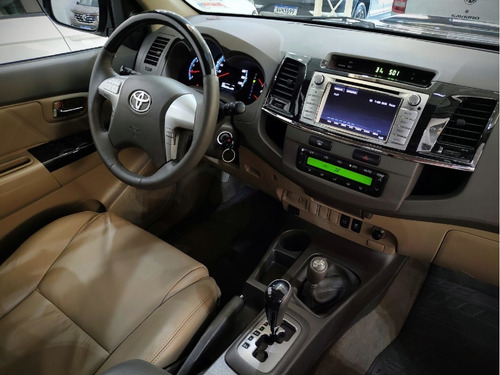 Imagem 9 de 14 de Toyota Hilux Sw4 Srv 3.0 Diesel 7 Lugares 2012