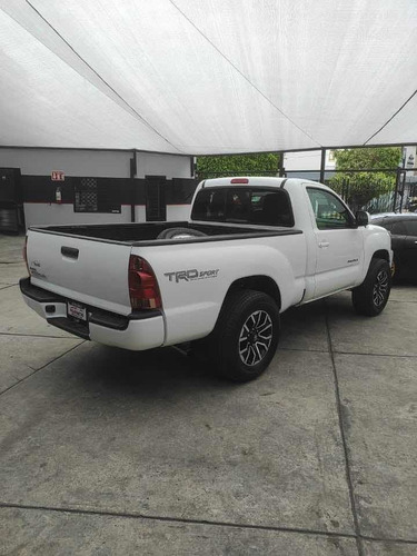 Imagen 4 de 11 de Toyota Tacoma 4 Cil Automática 4x2