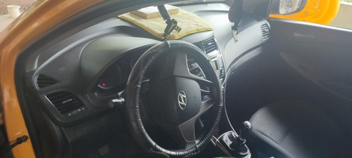 Imagen 4 de 6 de Hyundai Accent Sedan Sedan