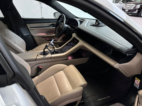 Porsche Taycan 2021