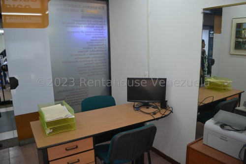 En Venta Local Comercial En Chacaito. T. Credicard. Cod Flex: 24-594
