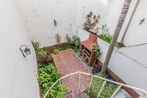 Venta- Apto Crédito - Casa Duplex 4 Ambientes + Playroom - Cochera- Terraza - Parque Chacabuco
